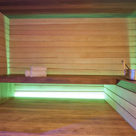 Hotel Four Seasons 5*