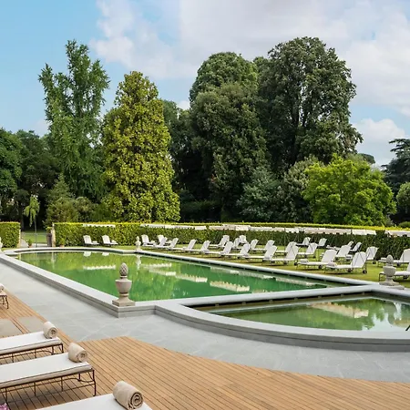 Hotel Four Seasons 5*