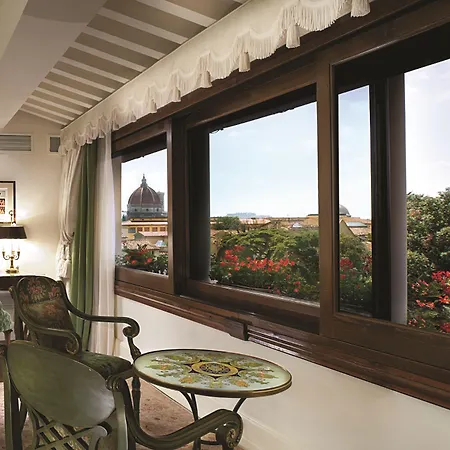Four Seasons 5* Florence