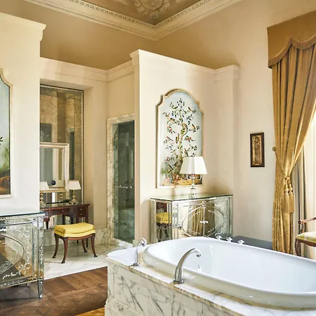Four Seasons Hotel