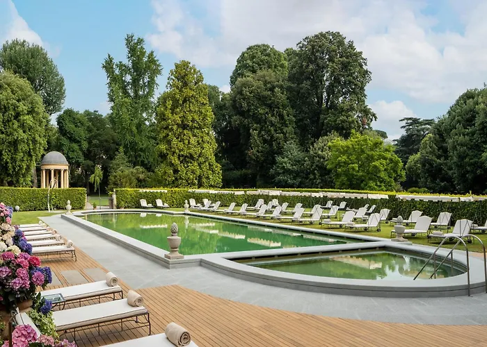 Hotel Four Seasons 5*