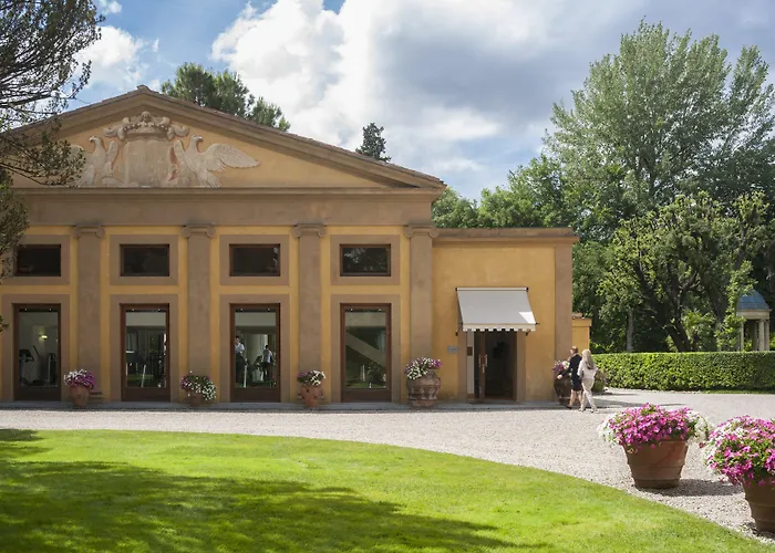 Four Seasons 5* Florence