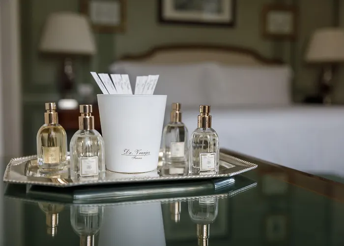 Four Seasons Hotel 5*