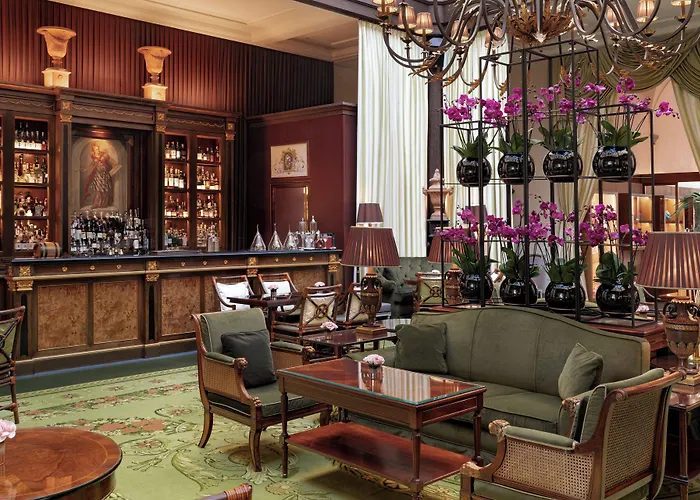 Four Seasons Hotel 5*