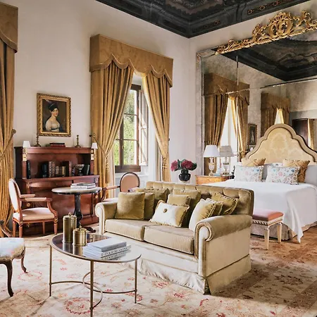 Four Seasons 5* Florence
