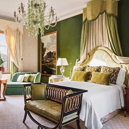 Hotel Four Seasons 5*
