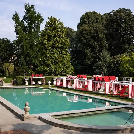 Four Seasons Szálloda 5*